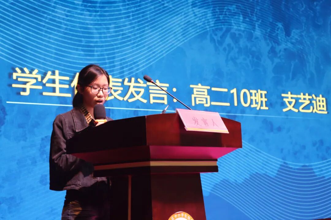 e98893ae17404305ba6a87e902ad5ef4