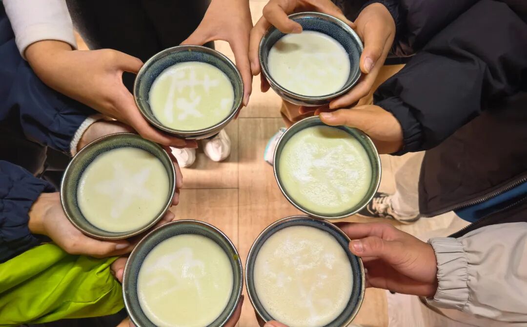 9d6a504f4ac1af8cb8151e3e8c5440dc